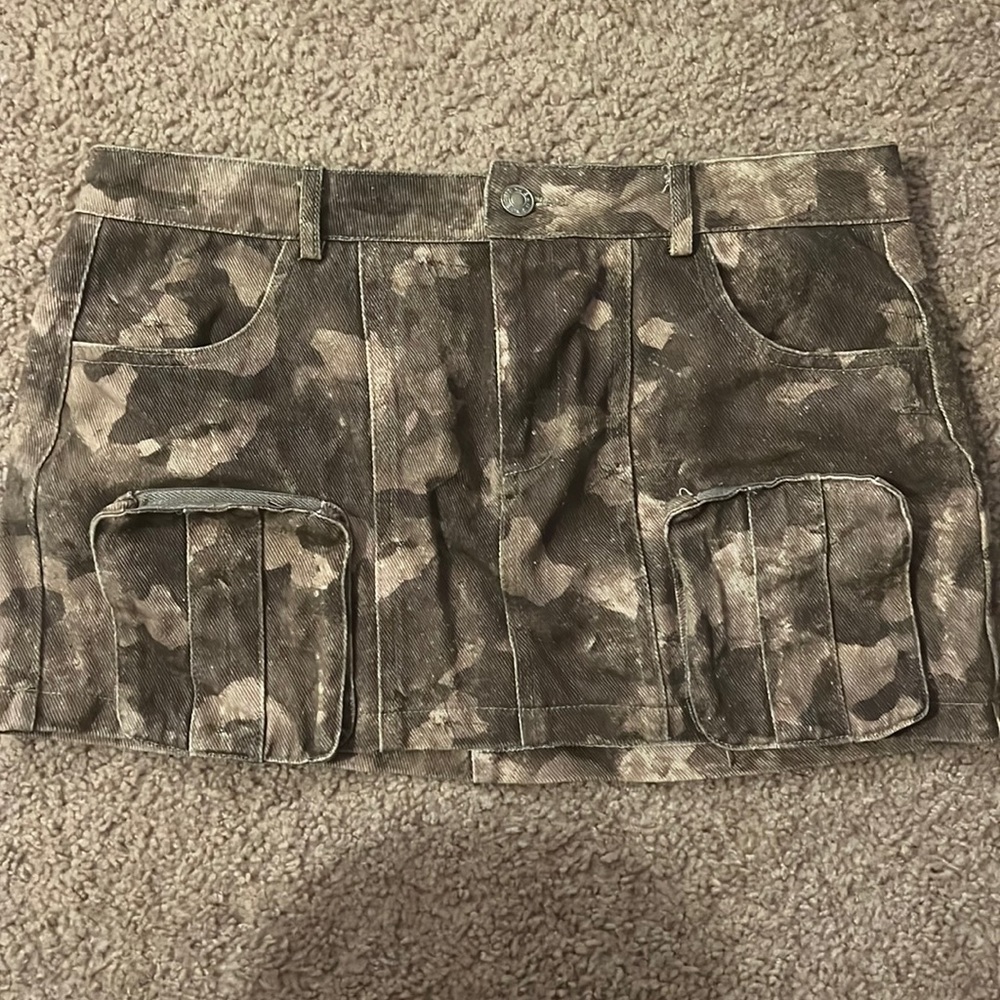 Cargo camo mini skirt